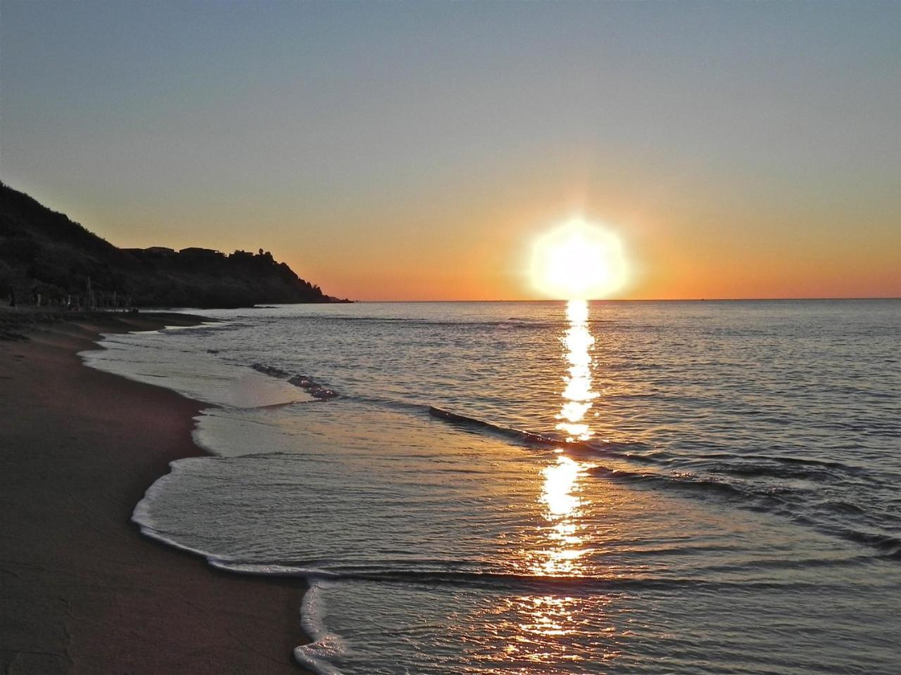 Casa Elvira Bed & Breakfast Isola Di Capo Rizzuto Bagian luar foto